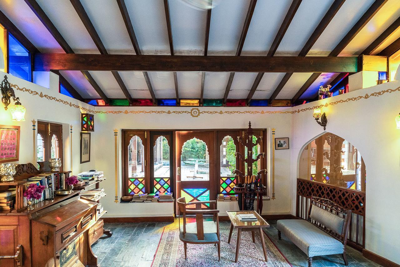 बहुत बड़ा घर Chateau Garli