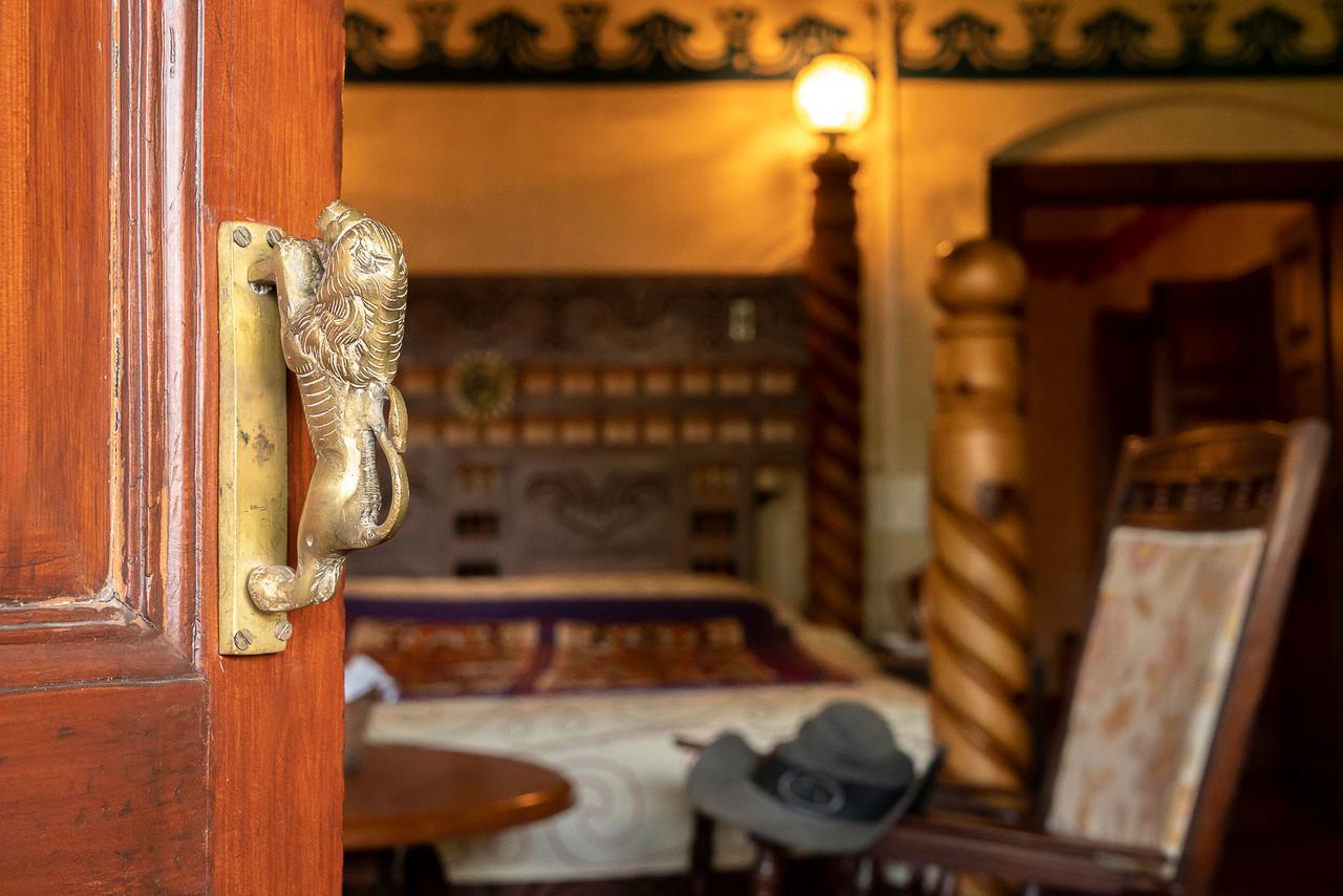 बहुत बड़ा घर Chateau
